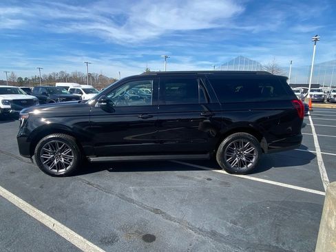 New 2026 Ford Expedition Max Platinum w/ Stealth Appearance Package image 4
