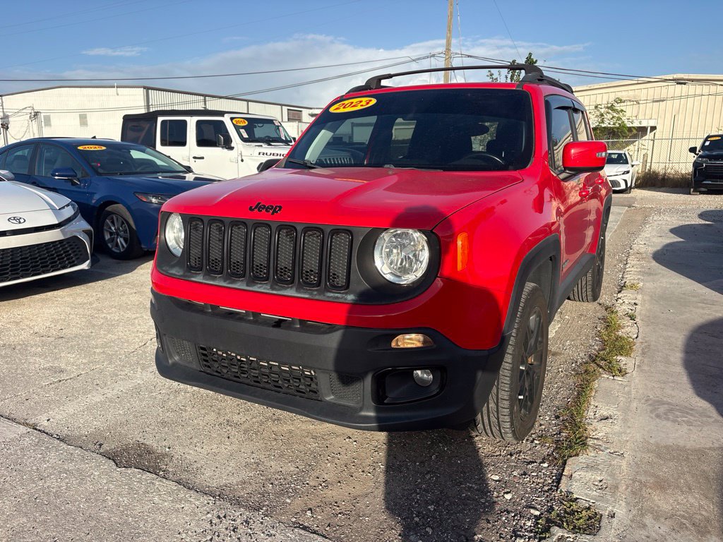 Used 2018 Jeep Renegade Altitude w/ UConnect 8.4 Nav Group AWD/4WD image 7