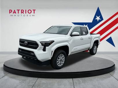 New 2025 Toyota Tacoma SR5