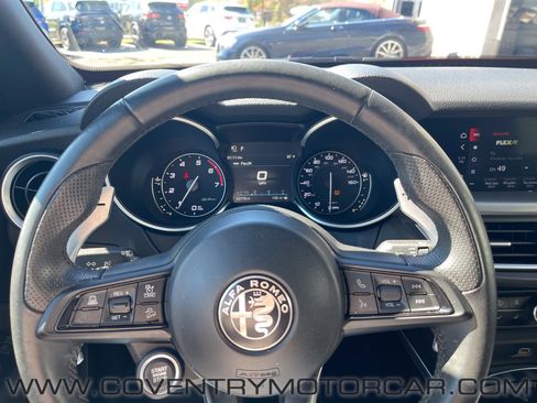 Used 2022 Alfa Romeo Stelvio Veloce image 17
