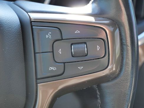 Used 2019 Chevrolet Silverado 1500 High Country image 24