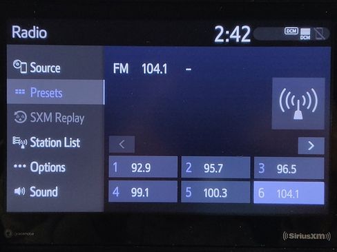 Used 2020 Toyota C-HR XLE image 25