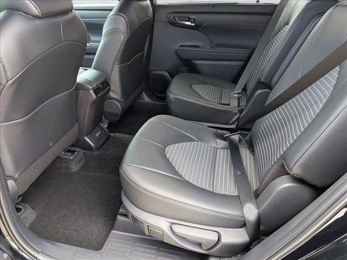 New 2026 Toyota Highlander XSE image 15