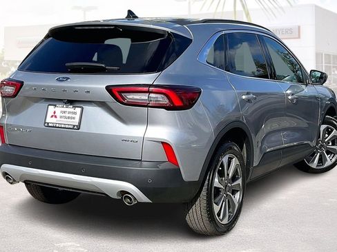 Used 2024 Ford Escape Platinum image 33