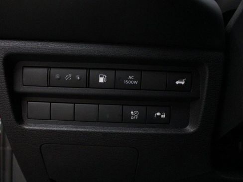 Used 2025 Mitsubishi Outlander SEL image 9