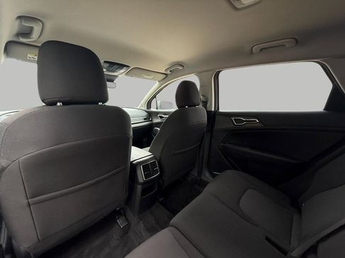 Used 2025 Kia Sportage LX image 27