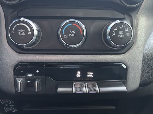 Used 2024 RAM 2500 Big Horn w/ Bed Utility Group image 24