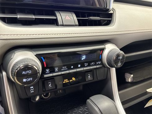 New 2025 Toyota RAV4 XLE w/ Convenience Package image 19