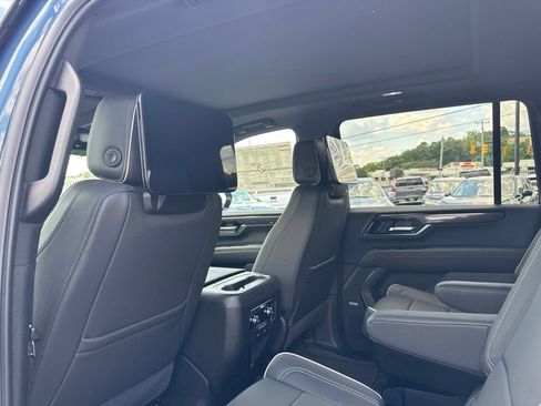 New 2026 GMC Yukon XL Elevation w/ Elevation Premium Package AWD/4WD image 31