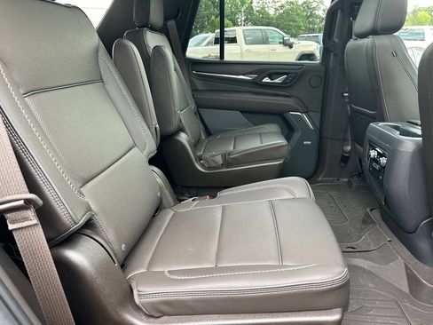 Used 2023 GMC Yukon Denali RWD image 16
