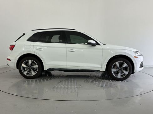 Used 2020 Audi Q5 2.0T Premium w/ Titanium Sport Package AWD/4WD image 8