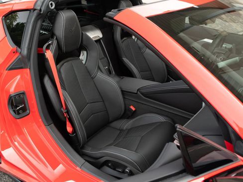 Used 2025 Chevrolet Corvette Z06 w/ Z07 Performance Package RWD image 80