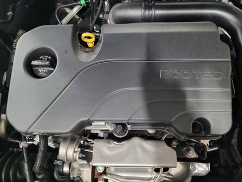 Used 2024 Chevrolet Malibu LS image 30