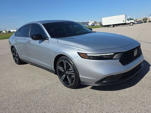 Used 2024 Honda Accord Sport image 15