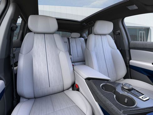 New 2026 Cadillac Optiq Luxury 2 w/ LPO, Floor Liner Package AWD/4WD image 17