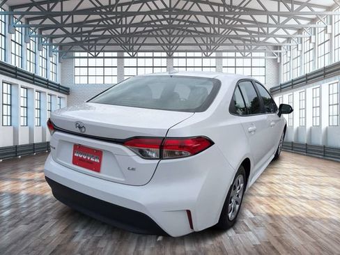 Used 2023 Toyota Corolla LE FWD image 4