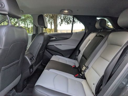 Used 2021 Chevrolet Equinox Premier FWD image 18