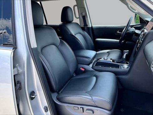 Used 2024 Nissan Armada SV w/ Cargo Package AWD/4WD image 9
