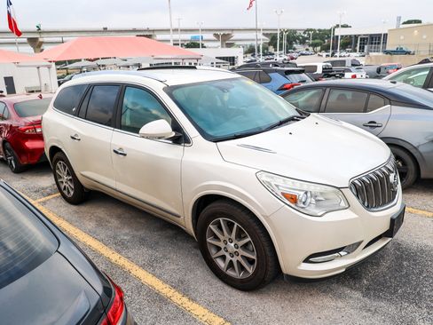 Used 2014 Buick Enclave Leather w/ Trailering Provision Package FWD image 7