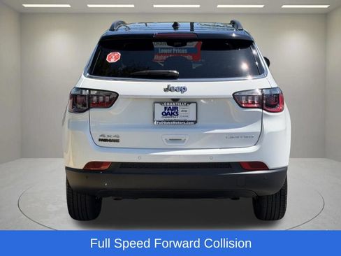 Certified 2025 Jeep Compass Limited AWD/4WD image 9