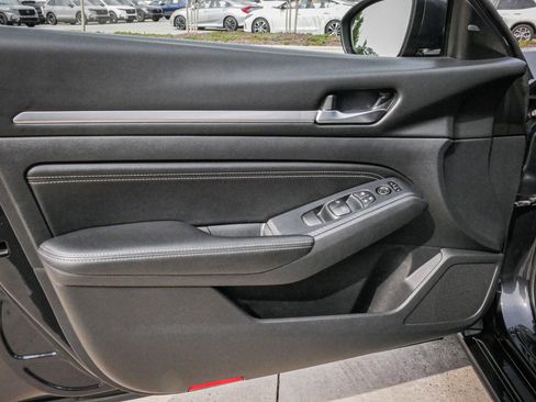 Used 2019 Nissan Altima 2.5 SL image 14