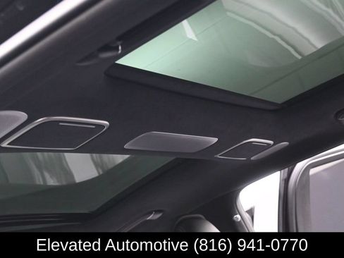 Used 2024 Genesis G90 3.5T AWD/4WD image 24
