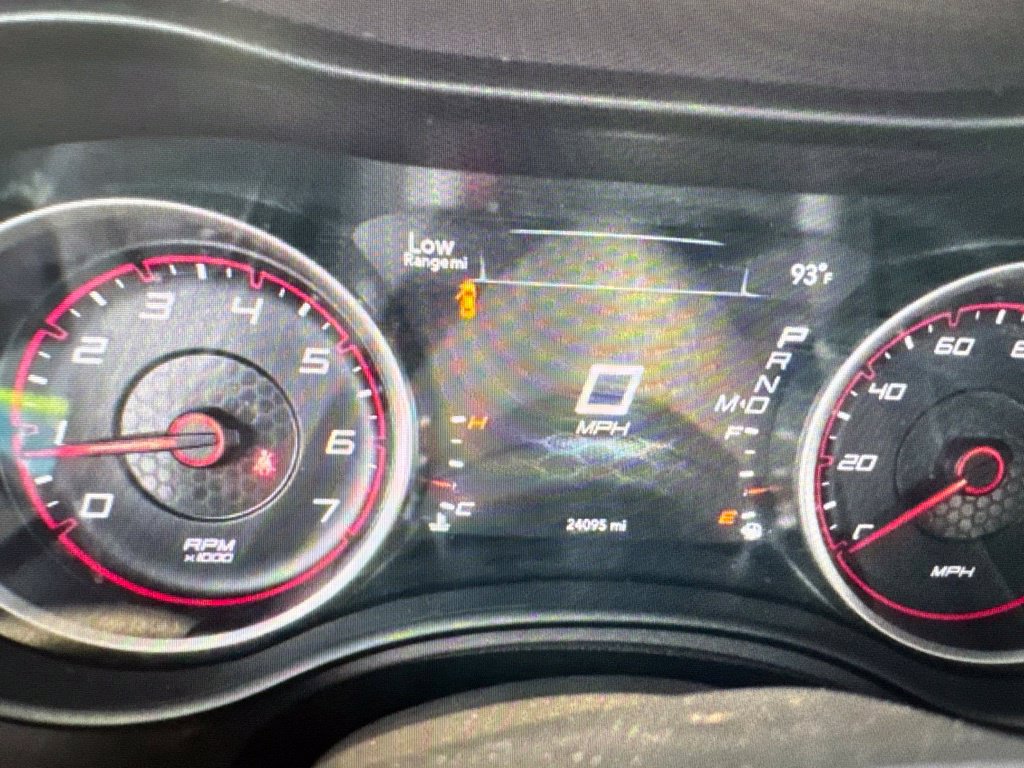 Used 2022 Dodge Charger SXT RWD image 8