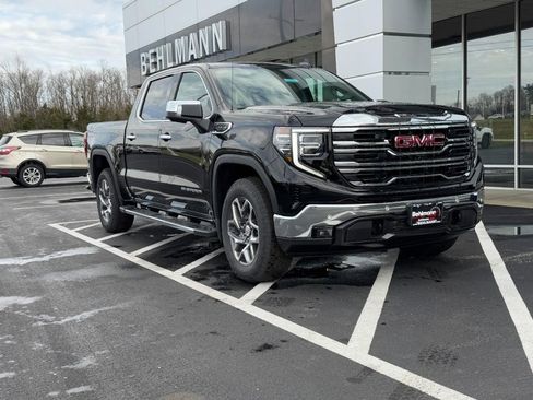 New 2026 GMC Sierra 1500 SLT w/ SLT Premium Plus Package image 2