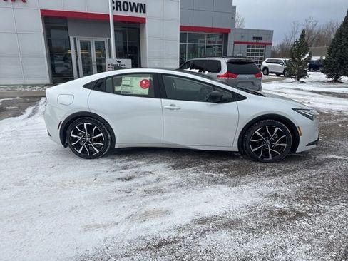 New 2026 Toyota Prius Plug-In Hybrid w/ Limited Premium Package image 7