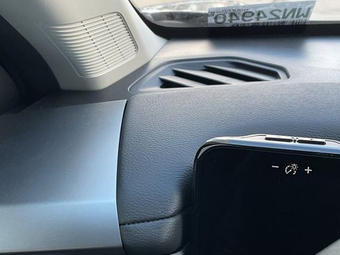 New 2026 Nissan Kicks S image 26