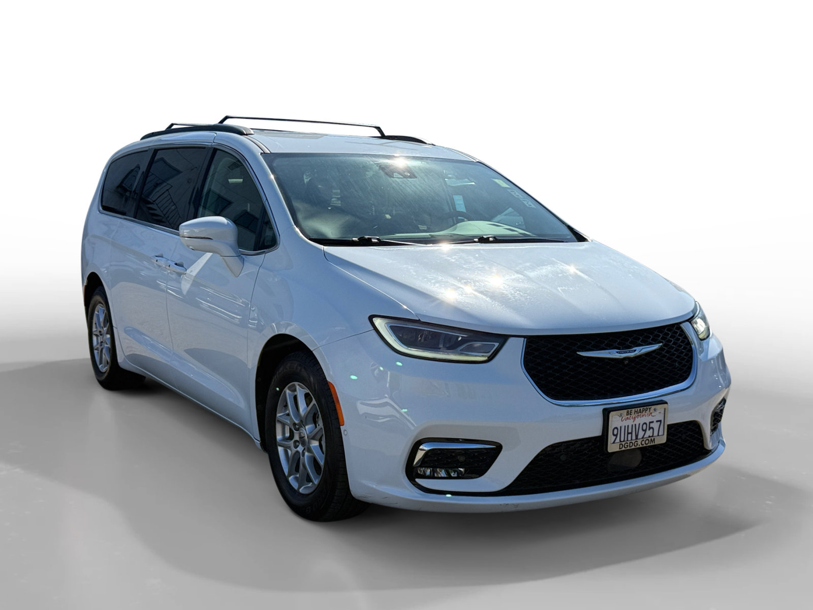 Used 2022 Chrysler Pacifica Touring-L w/ Uconnect Theater Family Group FWD image 7