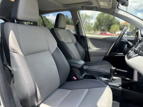 Used 2013 Toyota RAV4 Limited FWD image 22