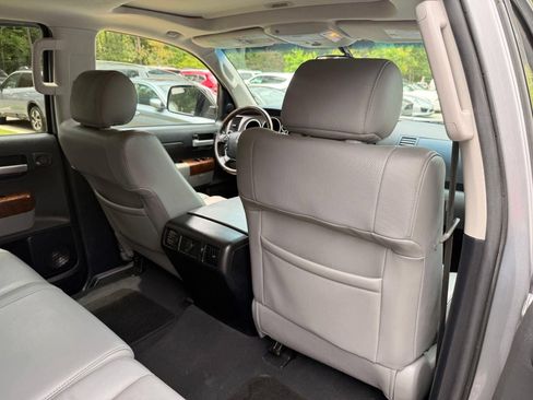 Used 2012 Toyota Tundra Limited w/ Platinum Pkg AWD/4WD image 27