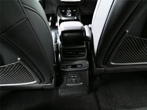 Used 2023 Audi Q4 e-tron Premium Plus w/ Premium Plus AWD/4WD image 20