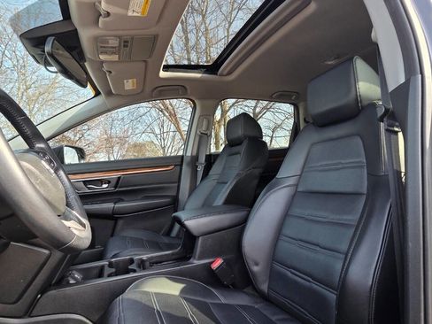 Used 2018 Honda CR-V Touring image 16