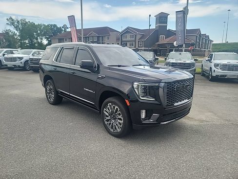 Used 2023 GMC Yukon Denali Ultimate AWD/4WD image 1