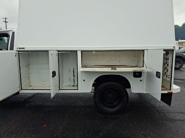 Used 2018 Ford F550 2WD Regular Cab Super Duty image 28