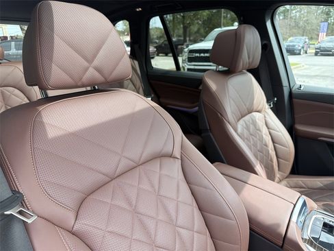 Used 2025 BMW X5 xDrive40i image 21