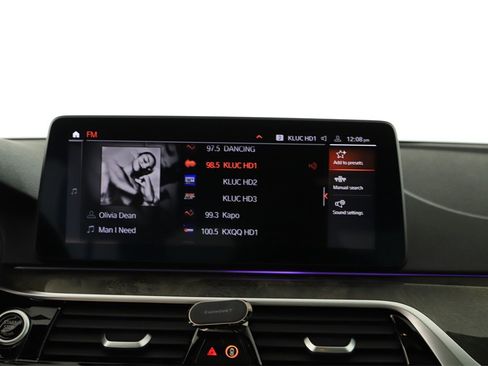 Used 2022 BMW 540i w/ M Sport Package image 19