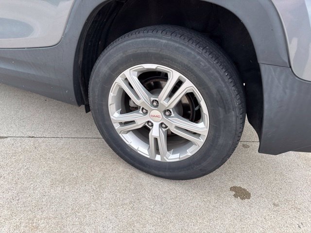 Used 2019 GMC Terrain SLE w/ Driver Convenience Package AWD/4WD image 4