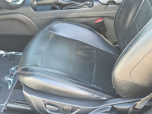 Used 2019 Ford Mustang Premium image 15