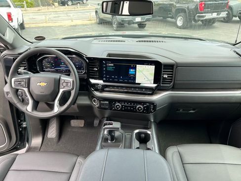 Certified 2025 Chevrolet Silverado 1500 LTZ w/ Z71 Off-Road Package AWD/4WD image 12