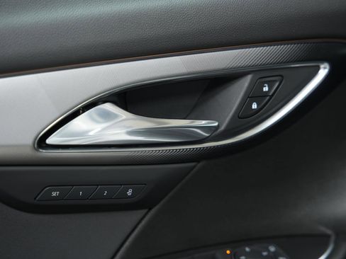 Used 2025 Buick Envision Sport Touring image 24