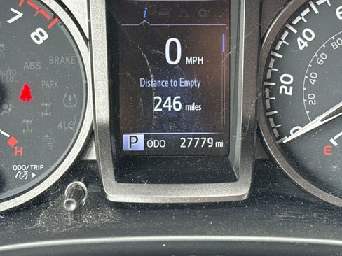 Used 2023 Toyota Tacoma TRD Sport w/ Advanced Technology Package AWD/4WD image 28