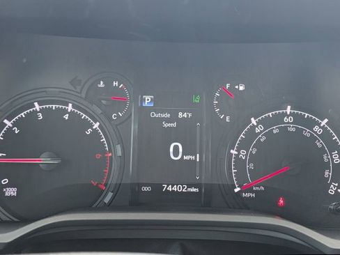 Used 2022 Toyota 4Runner SR5 RWD image 19