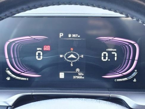 Used 2025 Kia Telluride S image 19