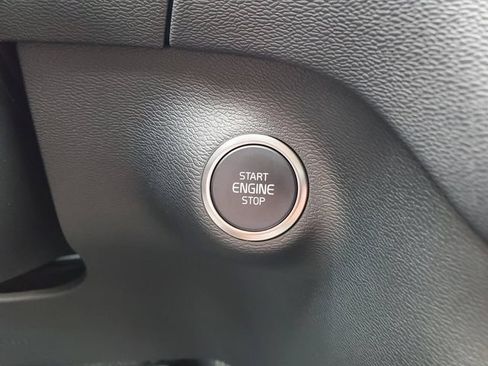 Certified 2026 Volvo XC40 B5 Core w/ Climate Package AWD/4WD image 20