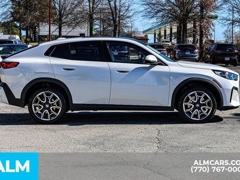 Used 2026 BMW X2 xDrive28i image 10