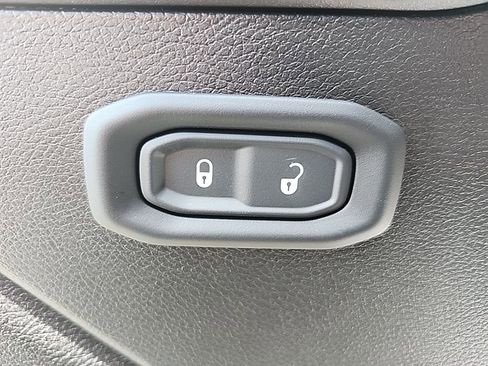 New 2025 Jeep Wrangler Sport S image 22