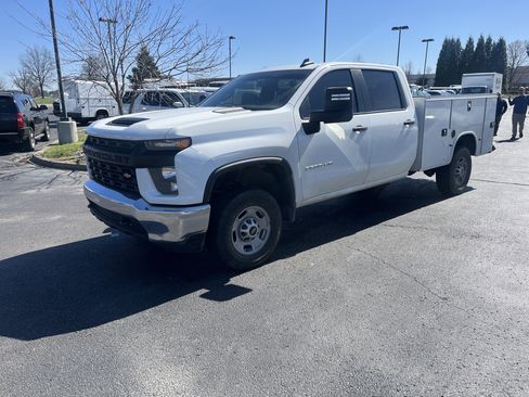 Used 2022 Chevrolet Silverado 2500 W/T w/ WT Convenience Package image 4